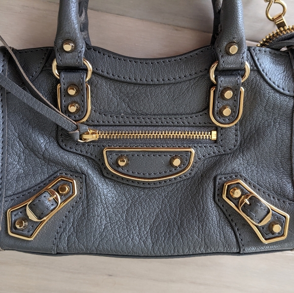 Balenciaga metallic edge nano city in Gris Acier - Picture 3 of 11